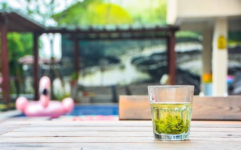 投茶、注水、出湯、斟茶，這就是泡茶的全過程。看似簡