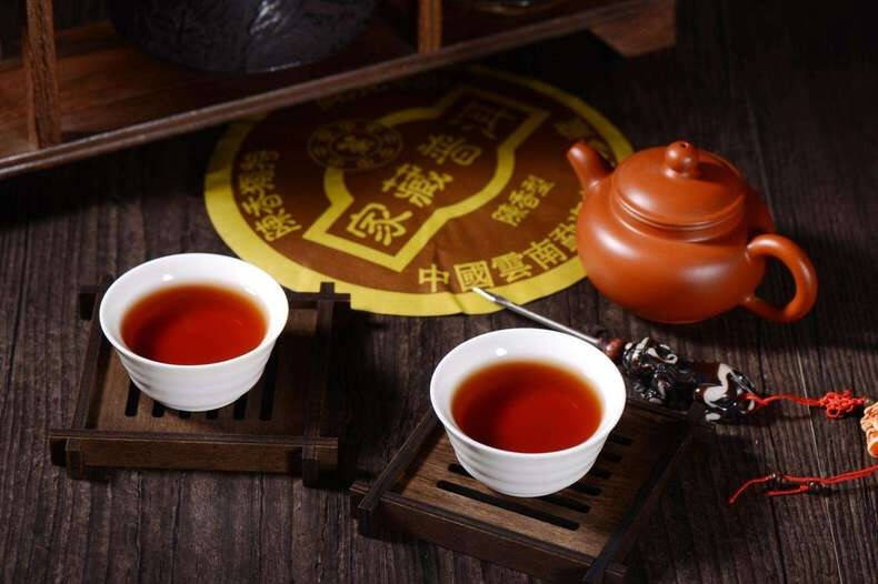初喝普洱茶，常常會進入誤區，不管是被廣告誤導，還是