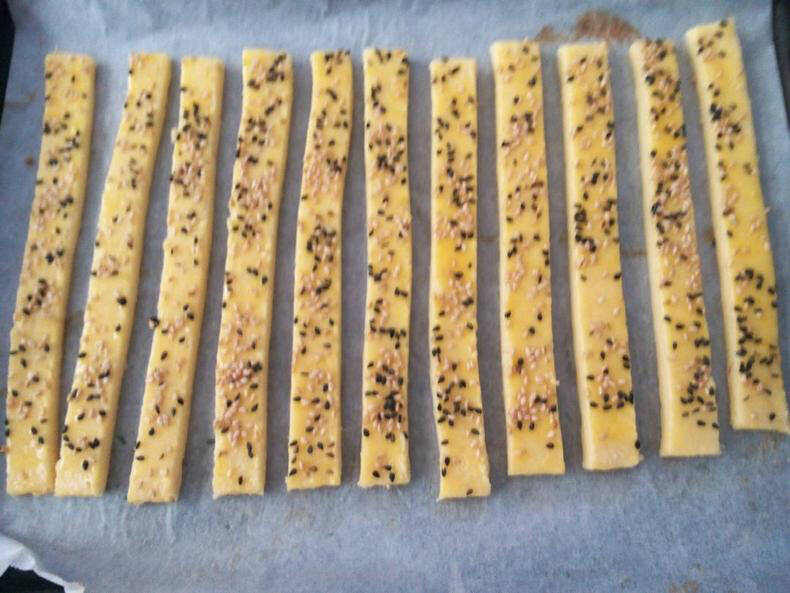 养生小甜点，芝麻红薯饼干，下午