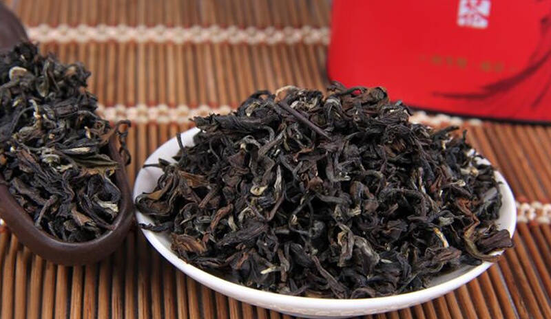 東方美人茶是臺灣獨有的名茶，又名膨風茶，又因其茶芽