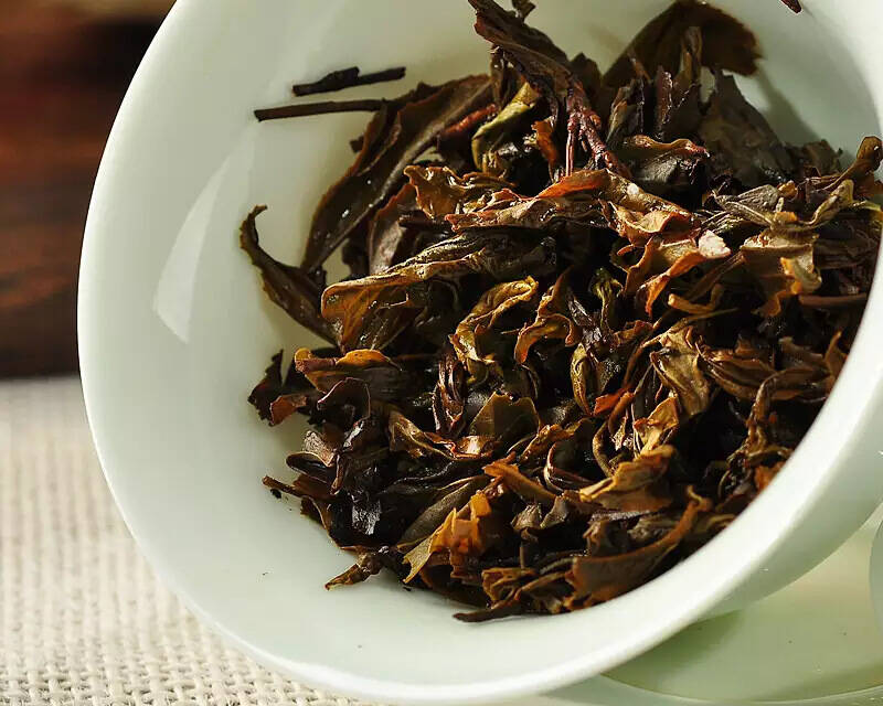 品尝一杯好茶，开启清肠养生的好