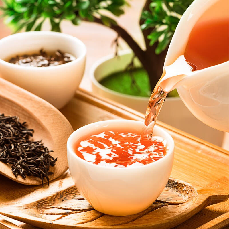 红茶中的正山小种，是一款历史悠