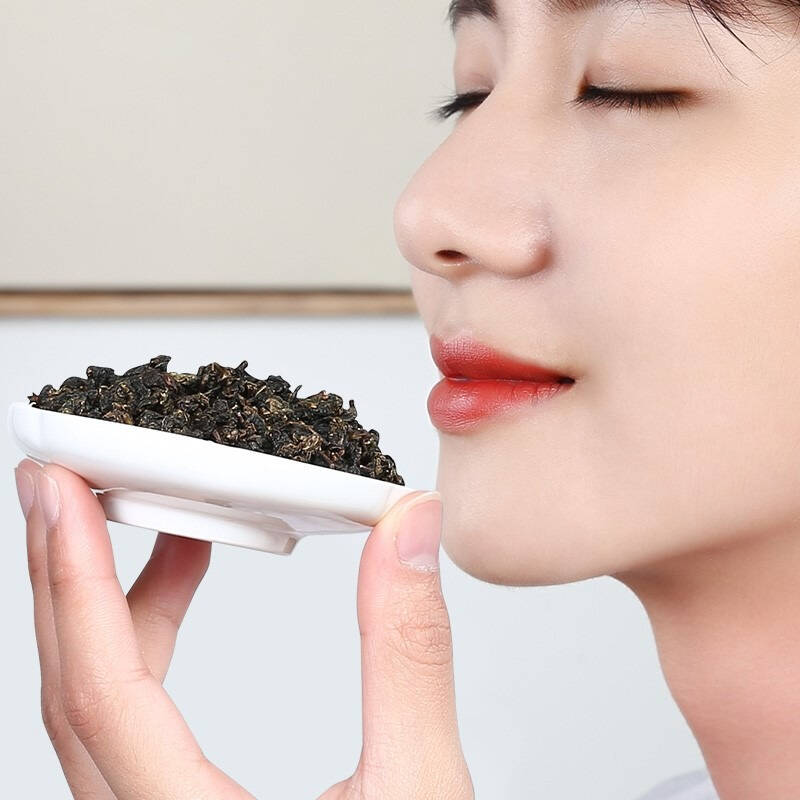 午后小饿小困，清茶配点心拯救昏