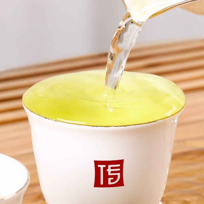 午后小饿小困，清茶配点心拯救昏