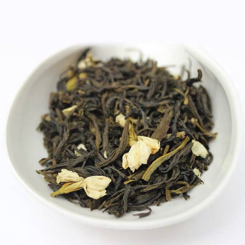 前几天到朋友家里做客，朋友邀我一起喝茶聊天，他一打