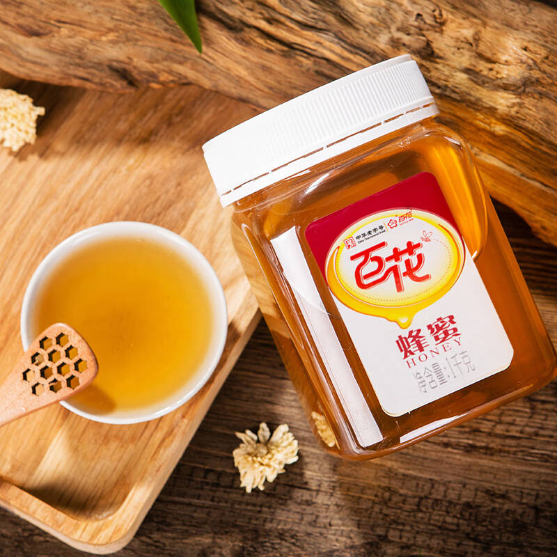 现在市面上的奶茶品种和口味越来越多，但是奶茶店为了