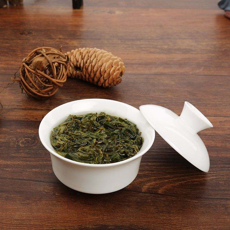 喝茶是初始的覺悟，喝茶是萌芽的頓悟，喝茶也是靈魂的