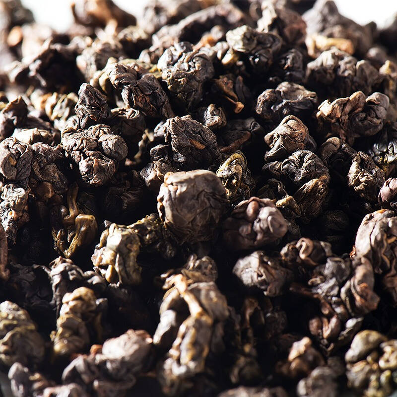 高山云雾中孕育出喝豆浆长大的茶