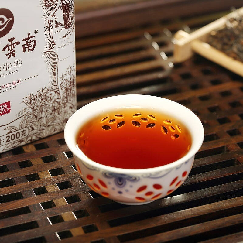 寒风乍起，饮一杯普洱茶解锁冬季
