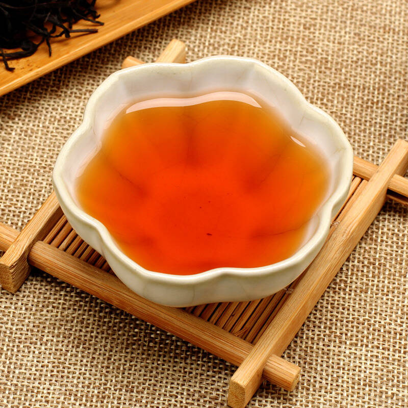 生活需要停下来安静片刻，喝茶一