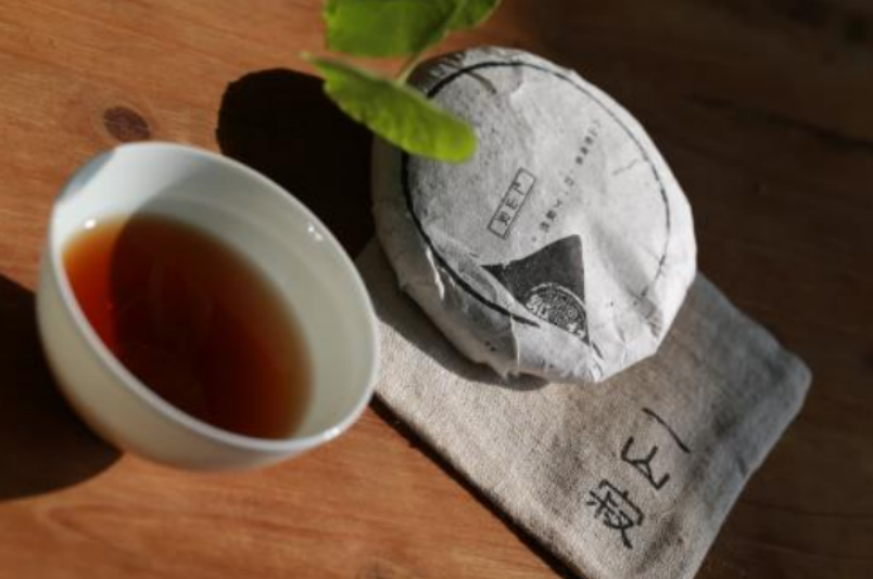 初喝普洱茶，常常會進入誤區，不管是被廣告誤導，還是