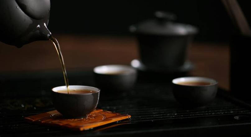 夏日饮茶，才是正确的消暑方式