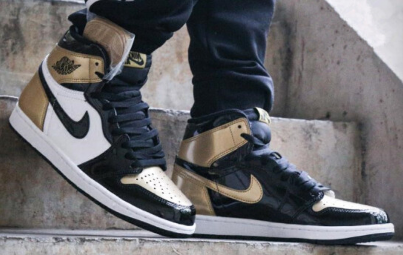 AJ1黑金腳趾 “Gold T..