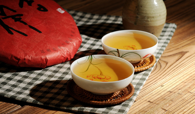 古樹茶僅在以雲南古六大茶山茶區有古樹群落，故而産量