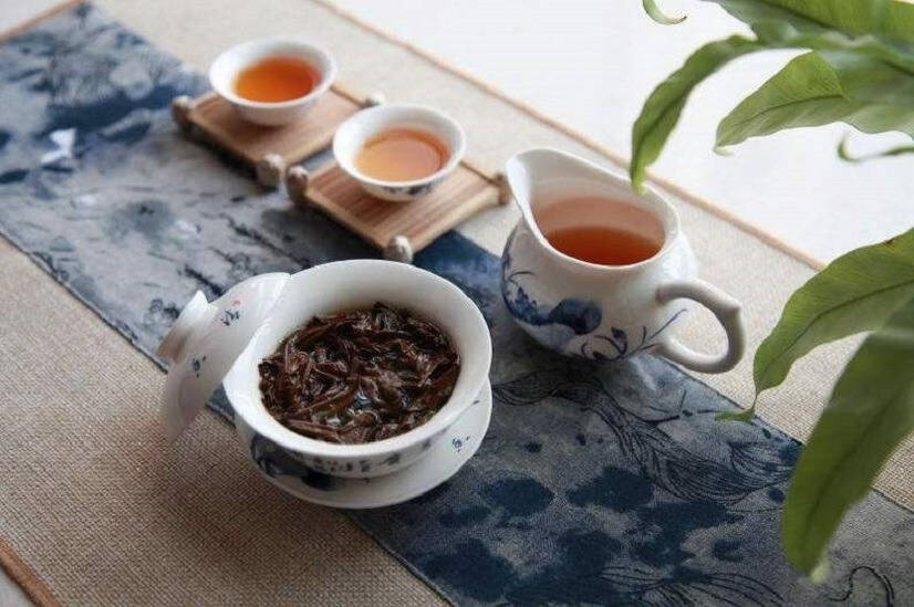我们经常能在普洱茶的相关文献中看到“得天独厚的气候