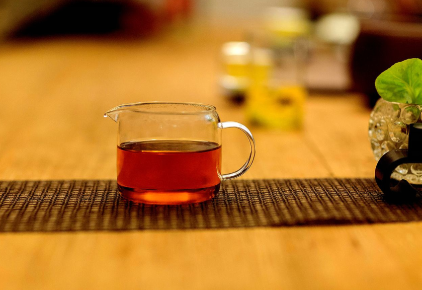 一杯茶，可以只是解渴，也可以是熱情的召喚，可以是陌
