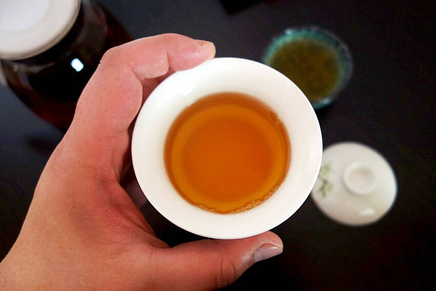 茶,作为国际三大饮料之一,拥有着悠长的前史,茶在中