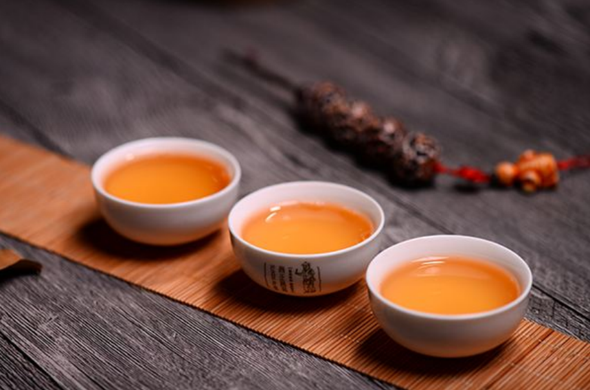 如今，茶叶的产量越来越大，茶叶产区越来越大，茶叶丰