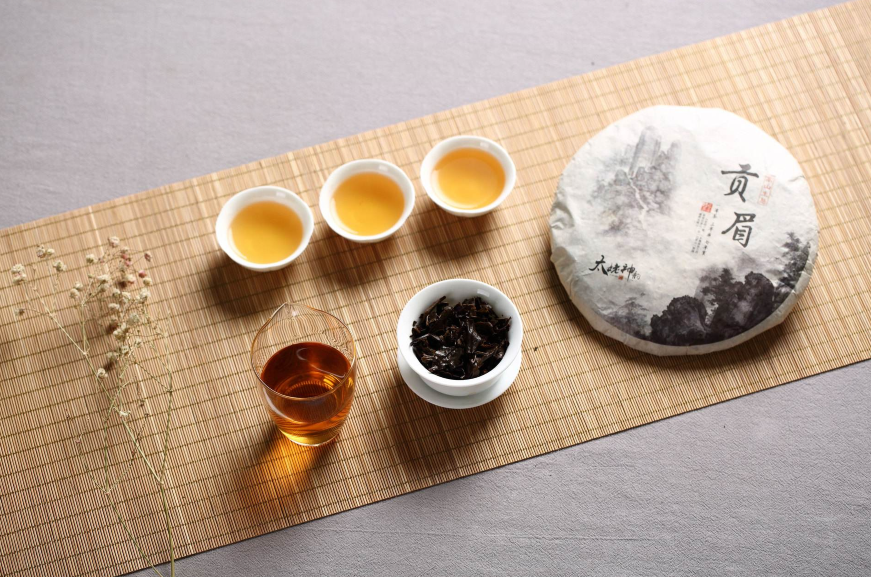 一年茶、三年药、七年宝的白茶存