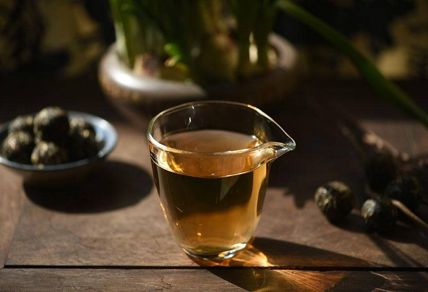 爲何較粗老原料制成的普洱茶都比較甘甜？茶葉的甘甜風