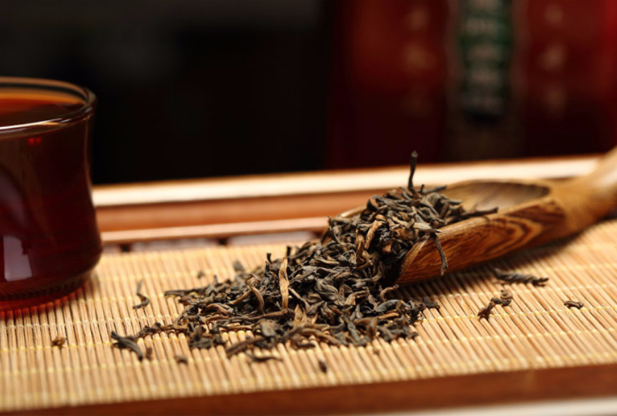 一口品尽七彩云南韵味，浓香普洱