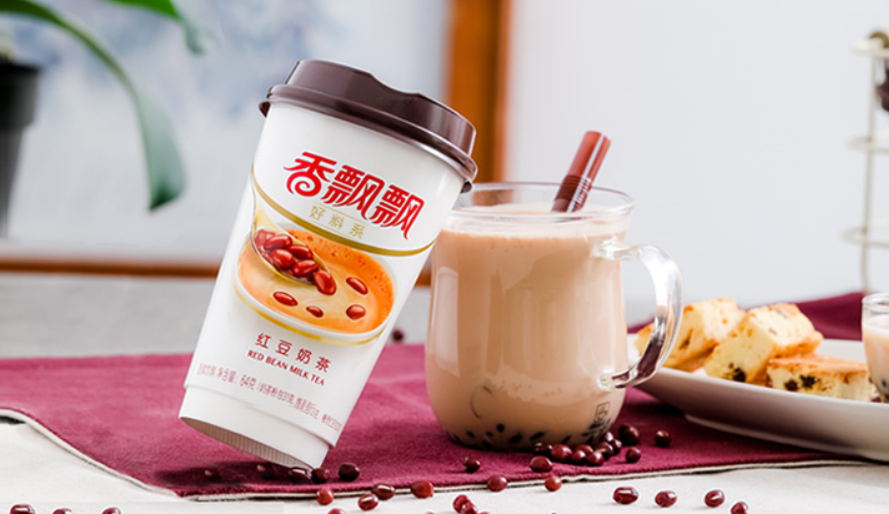 捧着一杯温热香醇的奶茶，驱赶冬