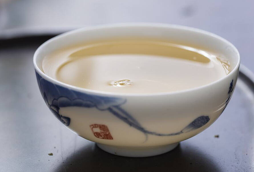 同款白茶隔段时间喝的时候,味道