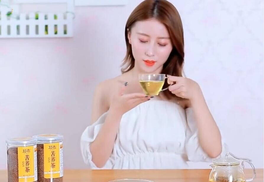 美容养颜抗衰老，苦荞茶为中年女