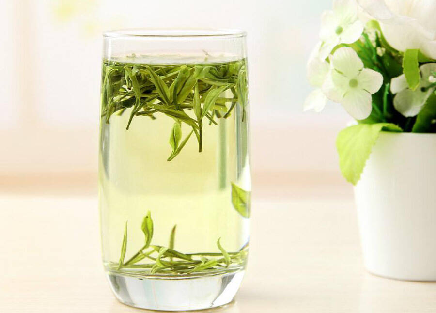 夏饮绿茶正当时，绿茶为什么不能