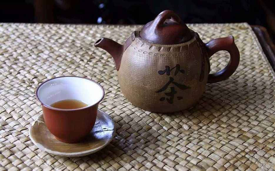 用平和的心情，冲泡美味的茶汤，