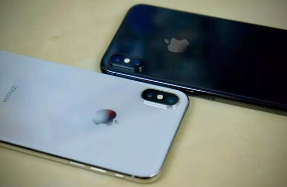 iPhone 8和iPhone 8 P..