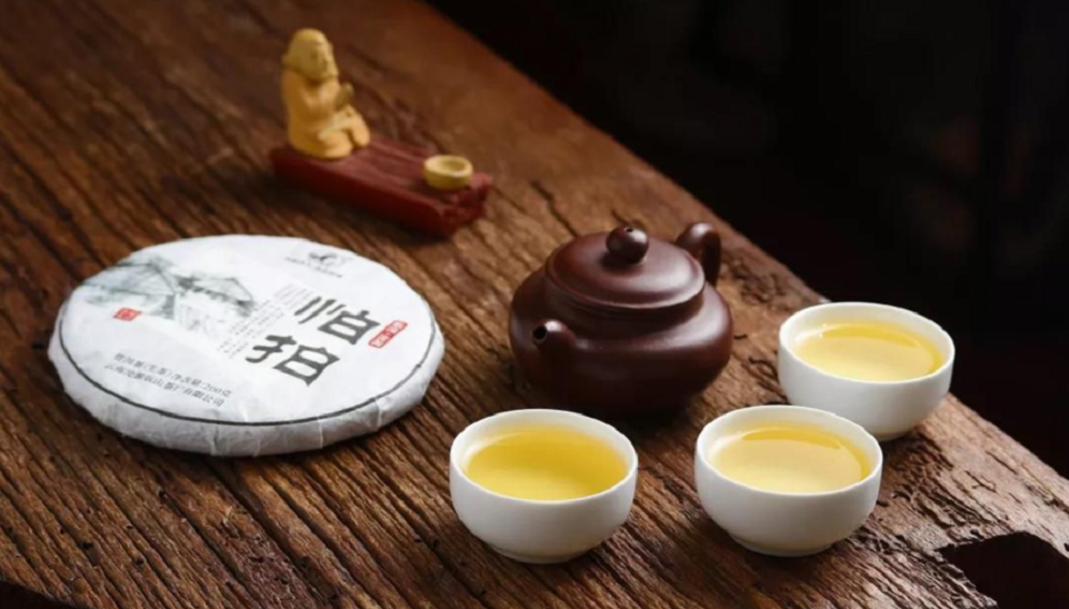 緩慢的普洱茶的出湯方式，主要對前期浸泡相對靜態的茶