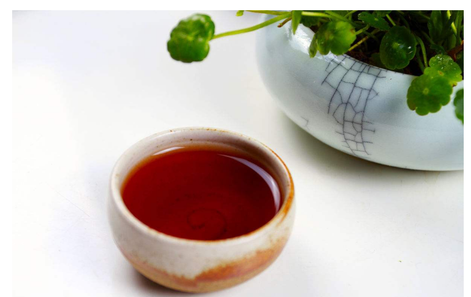 喝茶小知识。茶可预防老年痴呆，