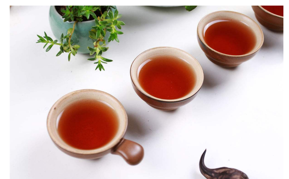 普洱生茶与普洱熟茶，不仅仅是一