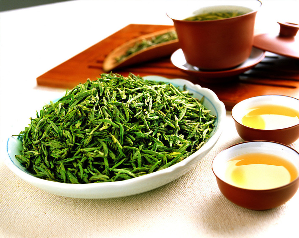 茶里的“苦静凡放”，“十年修酒