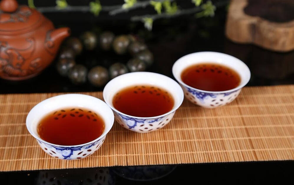 官宣：秋冬天寒，暖心红茶和你更