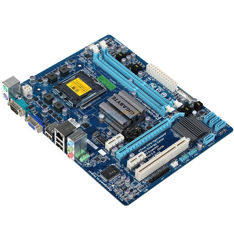 cpu:e5400 主板:技嘉g41 内存:金士顿:4g 硬盘:希捷1t