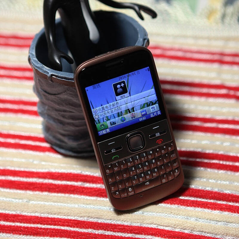 诺基亚(nokia)e5-00 3g手机(棕)wcdma/gsm 非定制机