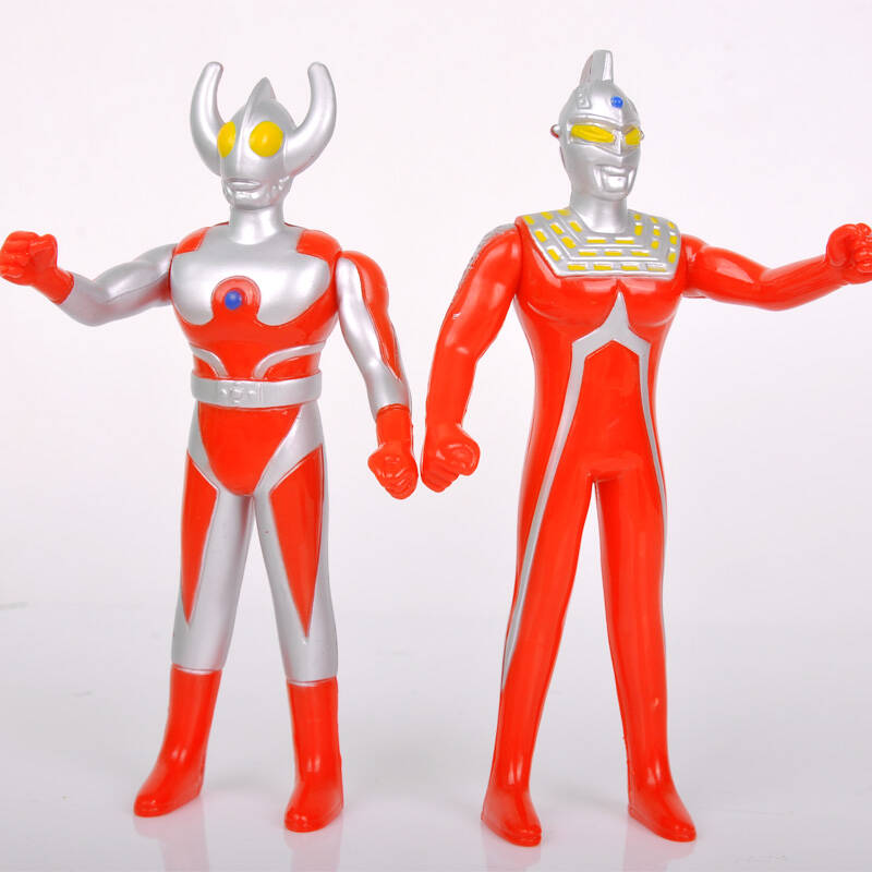 蒙巴迪 奥特曼玩具 咸蛋宇宙超人泰罗赛文奥特之父之母可动8人偶儿童
