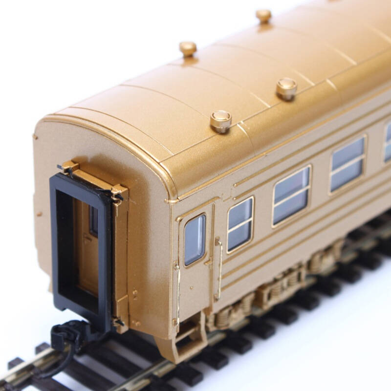 百万城bachmann 火车模型 cp01039 新版22型硬座车厢(金色) 工程纪念