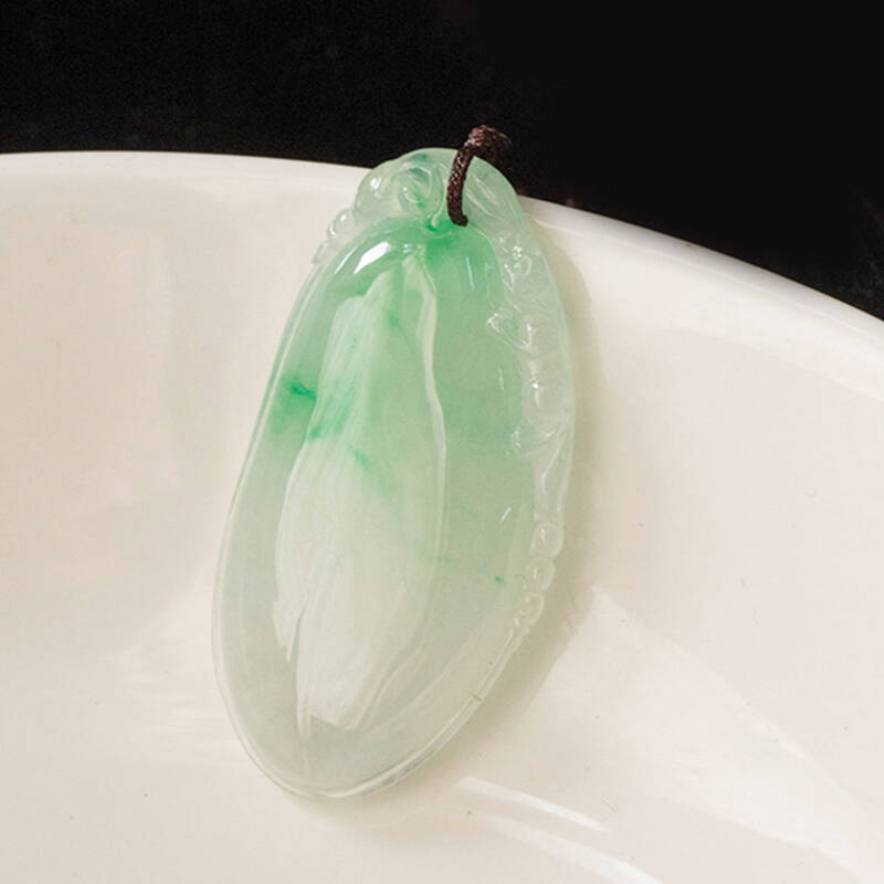 石磨坊飘花路路通翡翠玉吊牌子好不好 哪款好