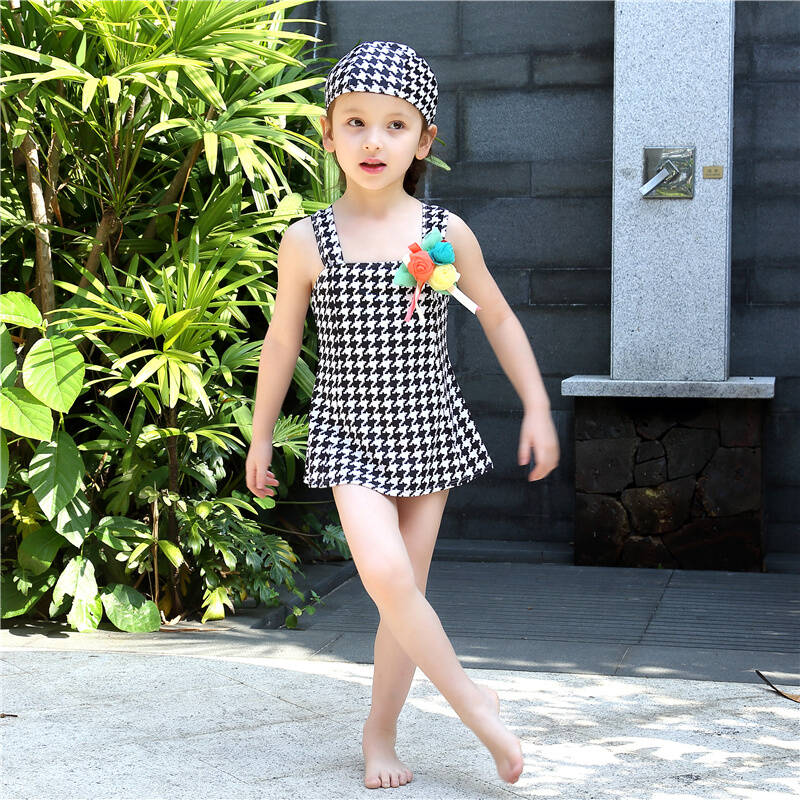 体罚女生塞吸_体罚搞笑女生动作_三角木马超狠体罚女生_初中女生体罚