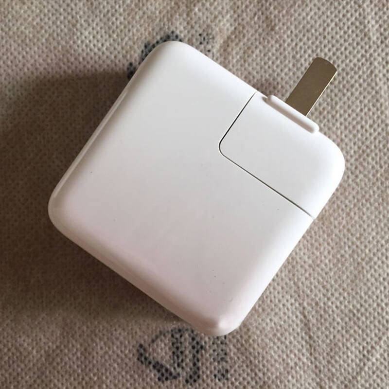 苹果笔记本macbook12寸usb-c转av高清视频线 充电线雷电接口type-c线