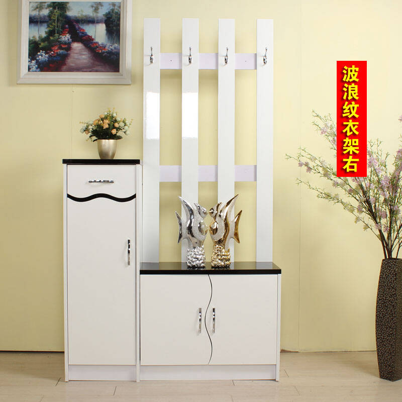 欧式鞋柜挂衣墙_一进门对着墙鞋柜装修效果图_进门鞋柜挂衣柜一体图