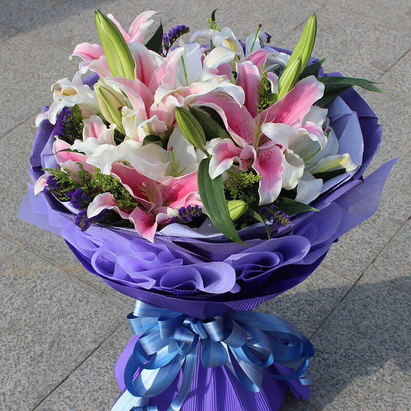 21朵双色香水百合鲜花