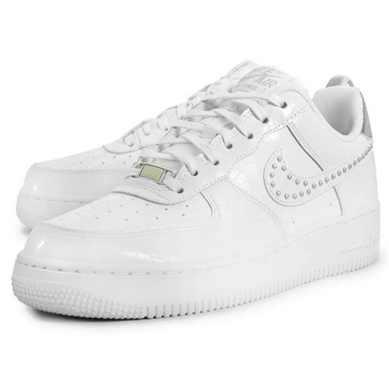 nike耐克 air force 1女子空军一号纯白铆钉板鞋休闲