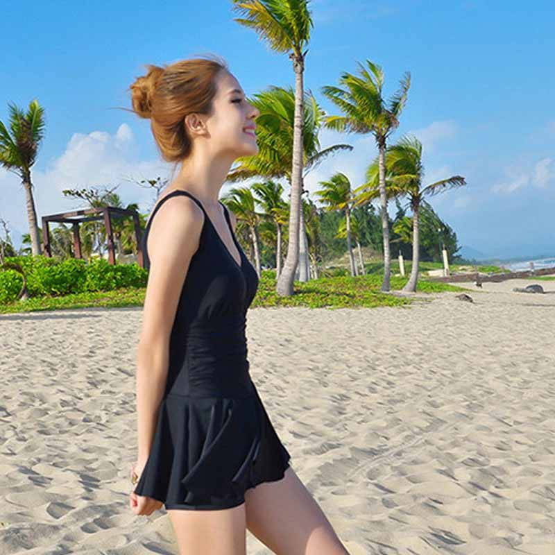 加肥连体裙式平角泳衣带胸垫无钢托 保守显瘦温泉女士