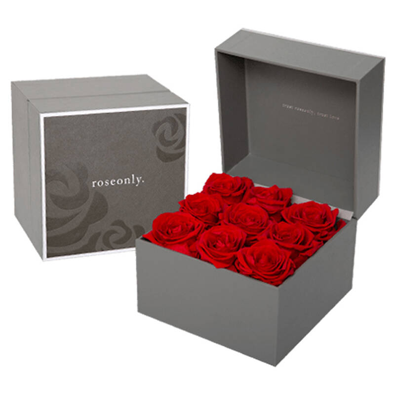 roseonly 玫瑰永生花礼盒满满的爱深情嫣红小型方盒女生情人节礼物