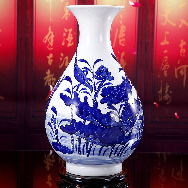 景德镇陶瓷器 古典青花瓷花瓶 手绘雕刻清荷 工艺品摆件装 家居饰品
