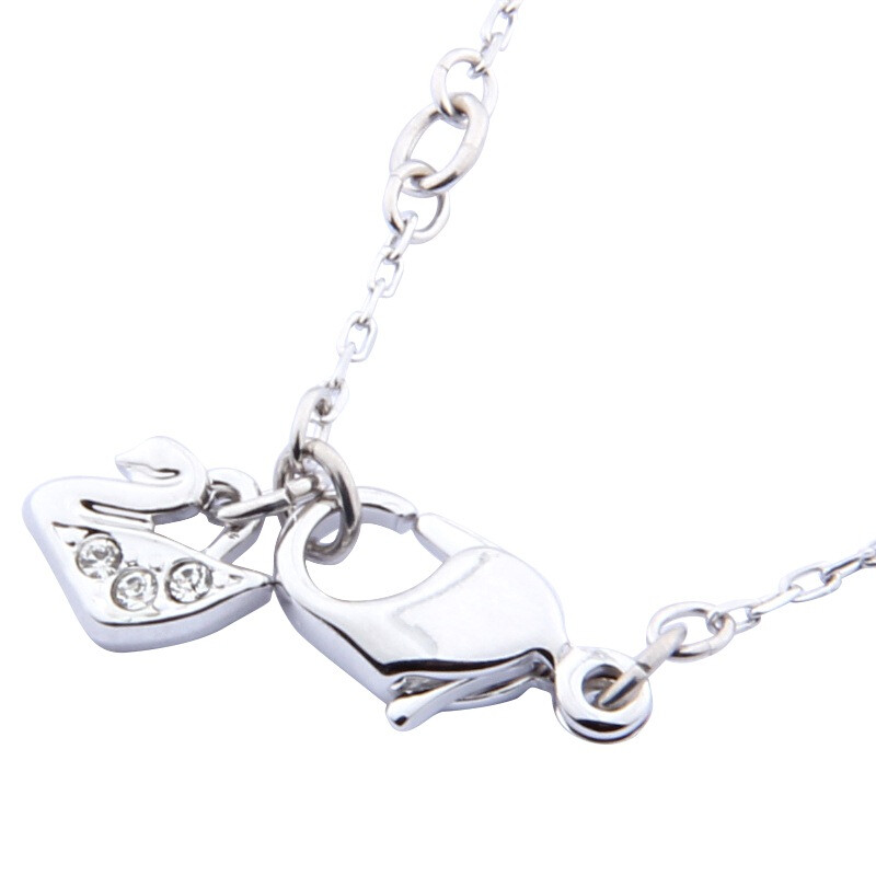 伟德bv1946官网-玫瑰金手表搭配珍珠手链施华洛世奇SWAROVSKI